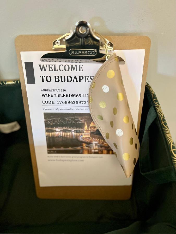 Adorable, Cosy Apartment At The Heroes' Square Budapest Esterno foto